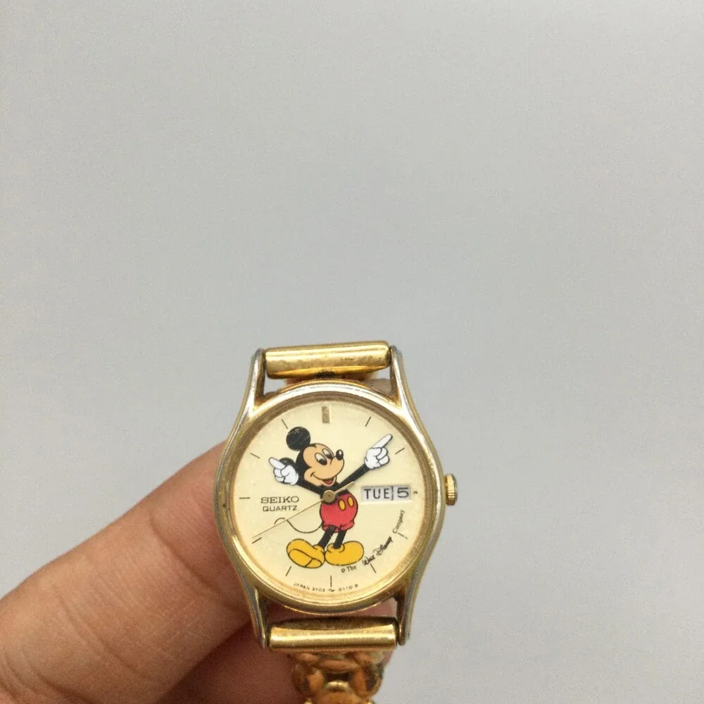 Vintage Seiko Womens Watch 22mm Mickey Mouse3Y03-0049 NOT RUNNING FOR PARTS